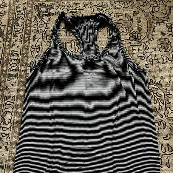 Lululemon Swiftly Tech Tank - Picture 2 of 4